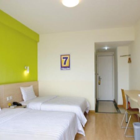 7 Days Inn Guangzhou Luogang Yonghe Development Zone Exterior photo
